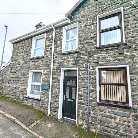Cheerful 2 Bed Home With Mountain Views ブライナイ・フェスティニオグ エクステリア 写真