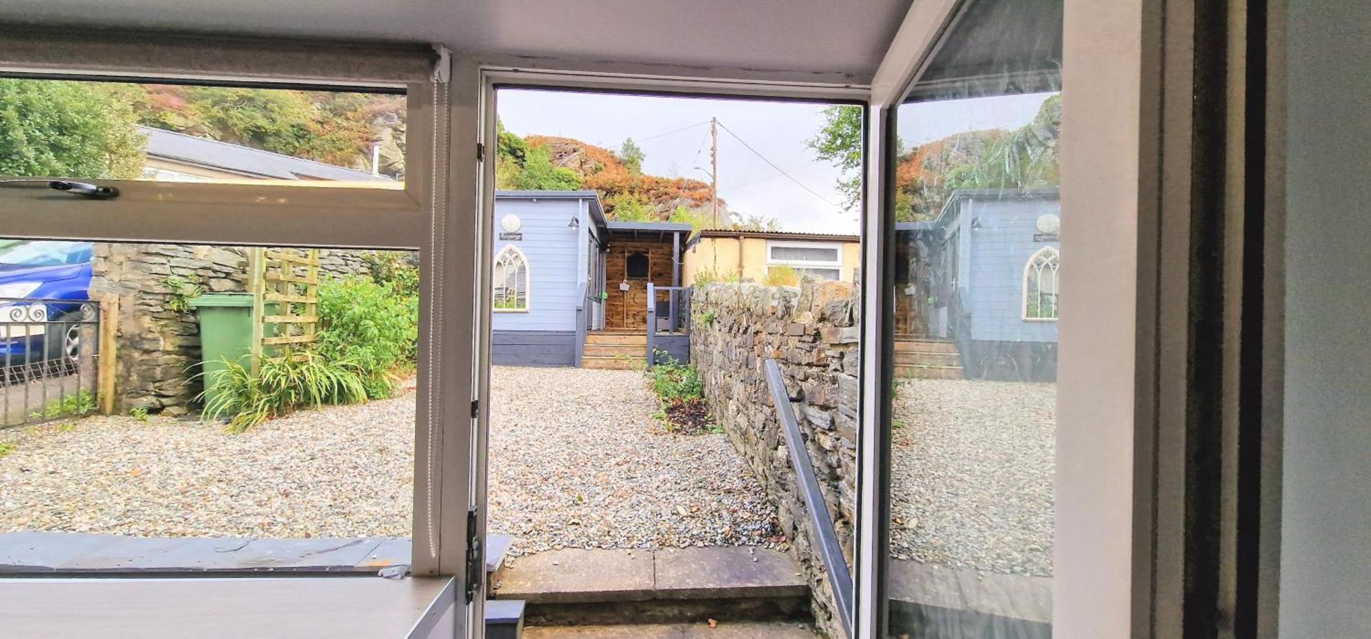 Cheerful 2 Bed Home With Mountain Views ブライナイ・フェスティニオグ エクステリア 写真