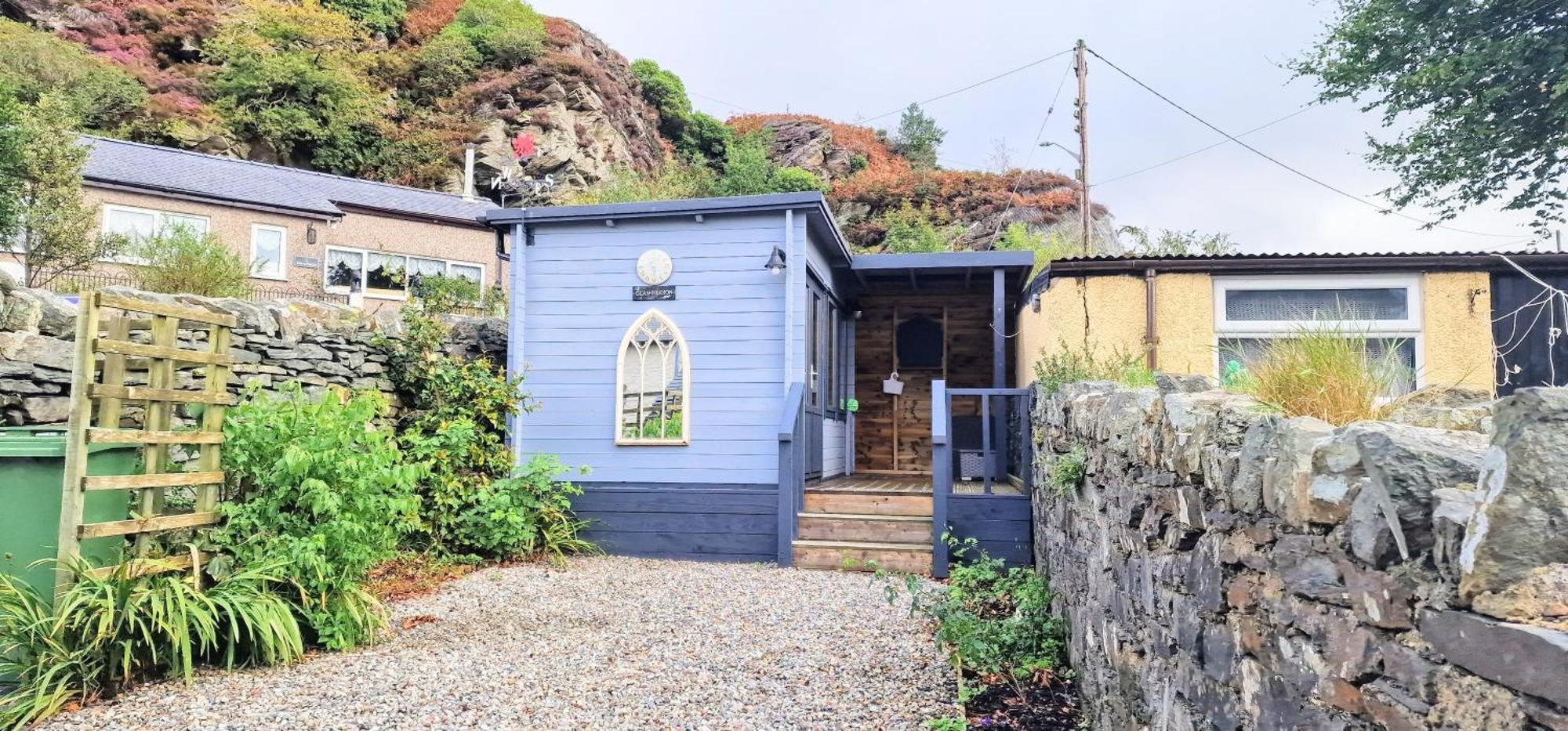 Cheerful 2 Bed Home With Mountain Views ブライナイ・フェスティニオグ エクステリア 写真